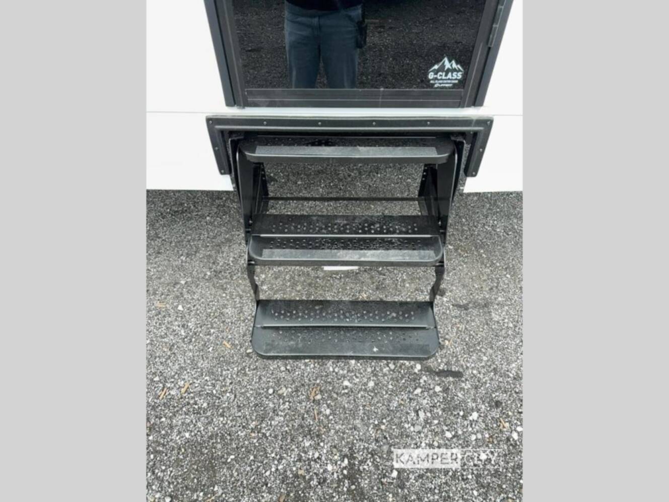A photo of this 2026 Kz Connect SE C301BHKSE