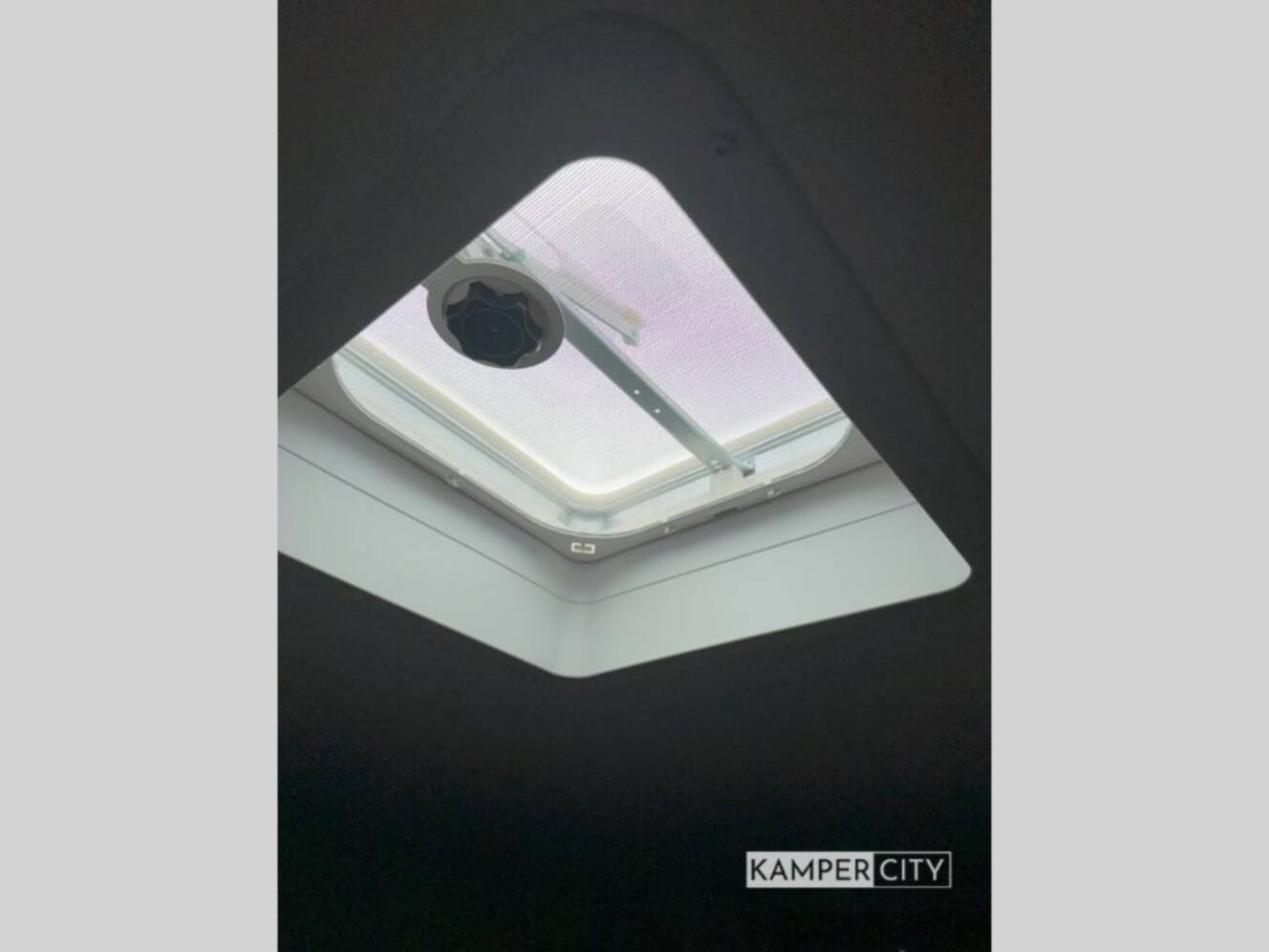 A photo of this 2026 Kz Connect SE C301BHKSE