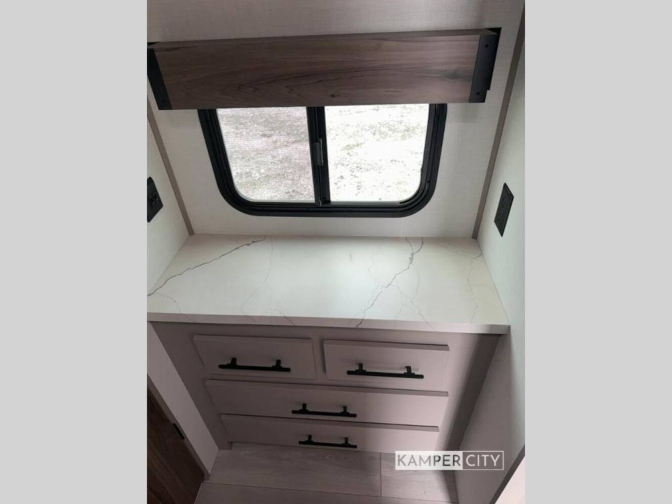 A photo of this 2026 Kz Connect SE C301BHKSE