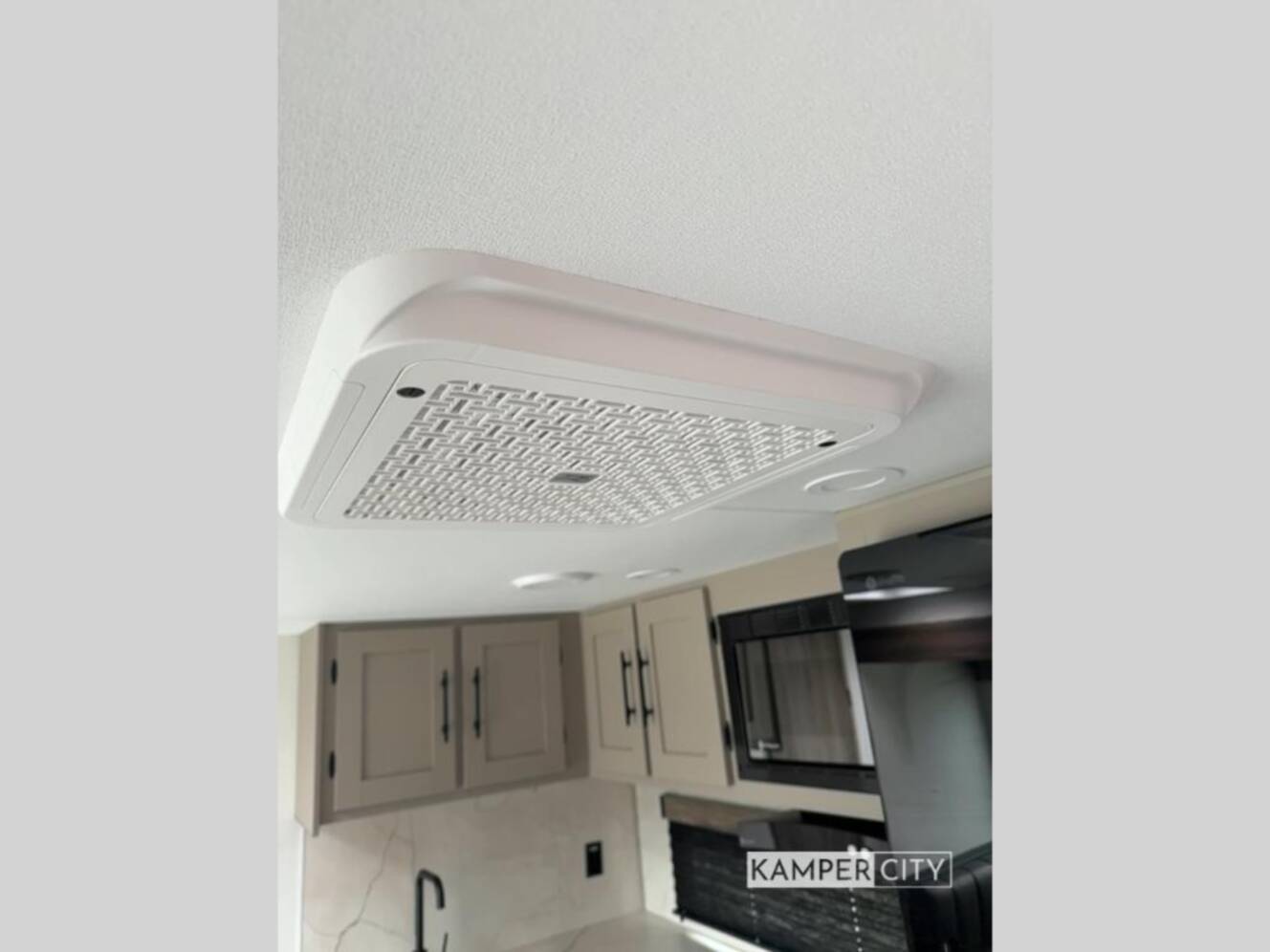 A photo of this 2026 Kz Connect SE C301BHKSE
