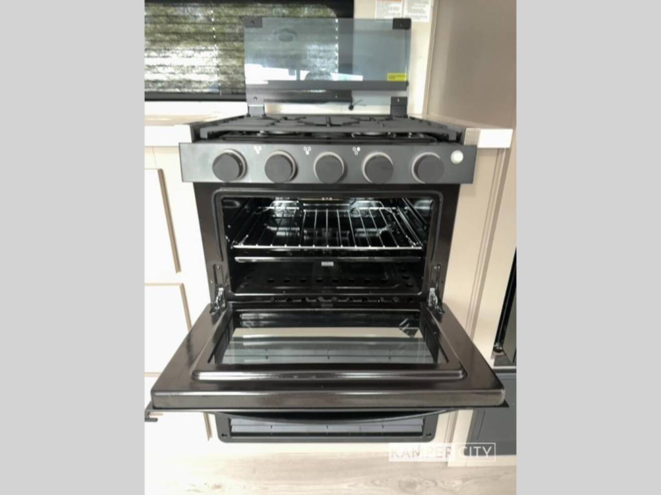 A photo of this 2026 Kz Connect SE C301BHKSE