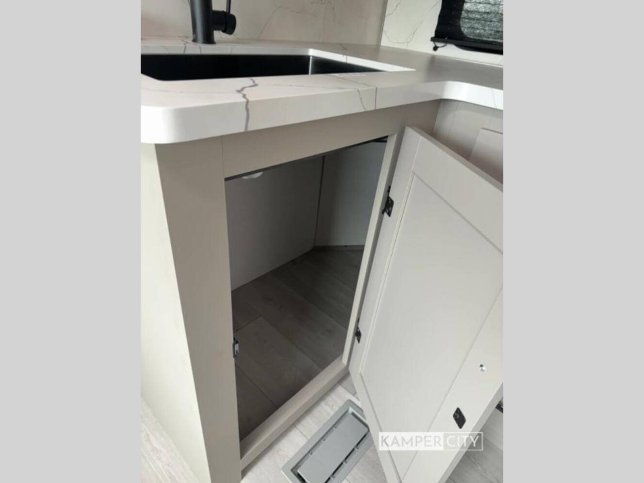 A photo of this 2026 Kz Connect SE C301BHKSE