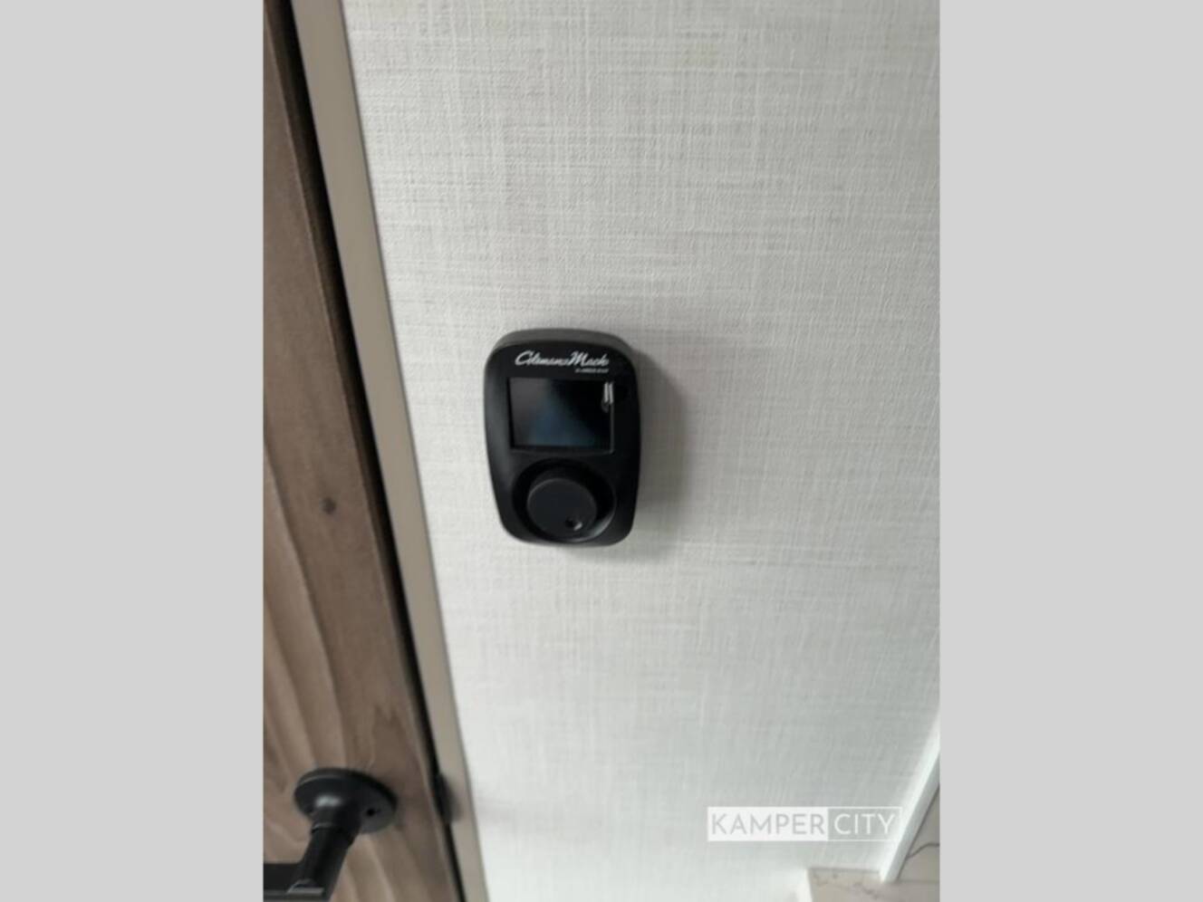 A photo of this 2026 Kz Connect SE C301BHKSE