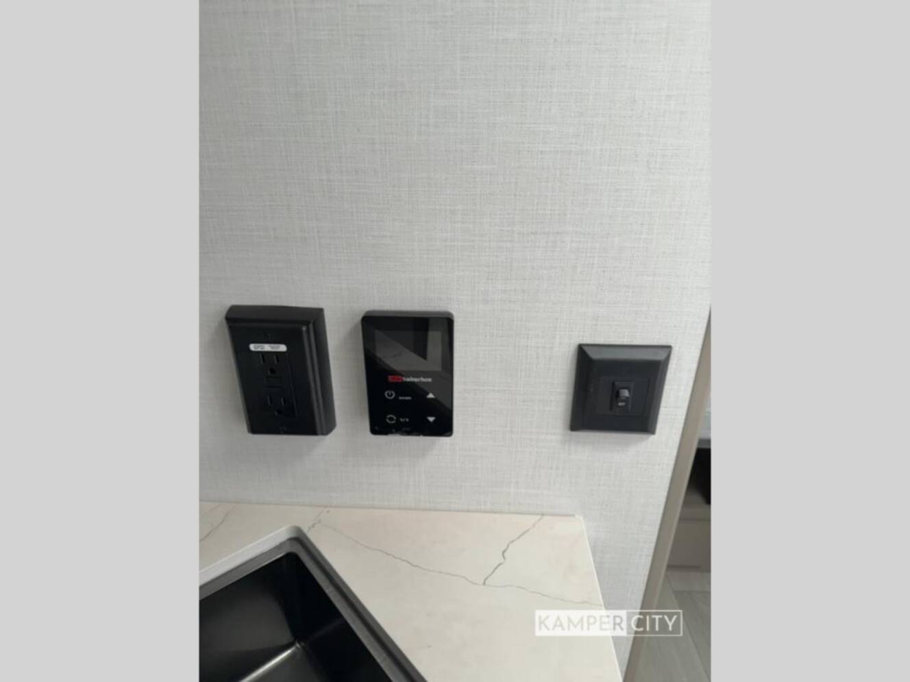 A photo of this 2026 Kz Connect SE C301BHKSE