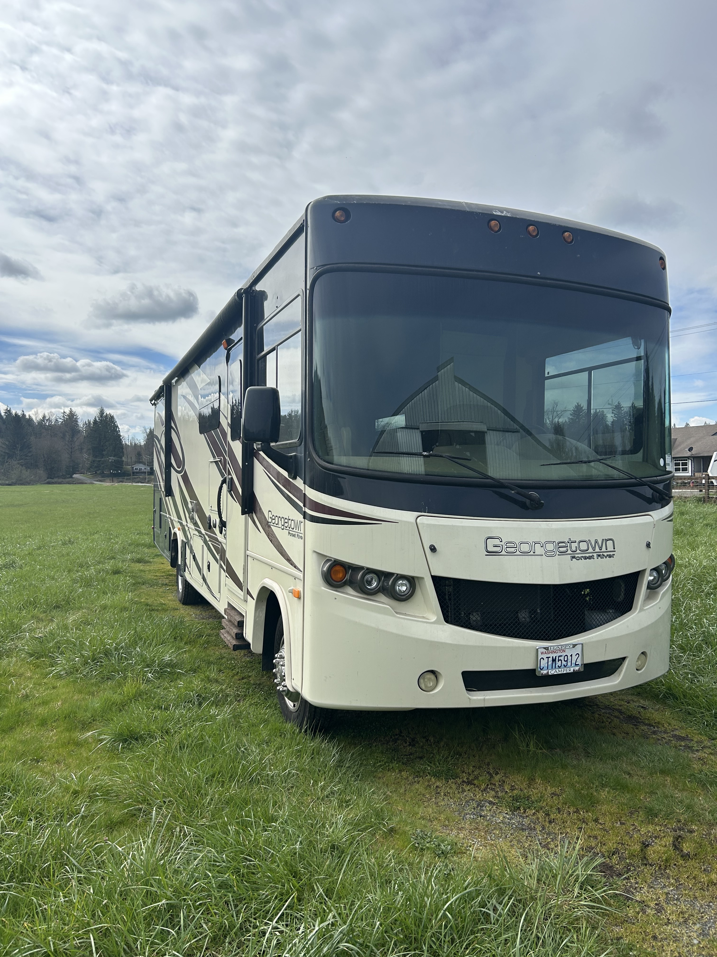 2015 Forest River GEORGETOWN 329DS in arlington WA