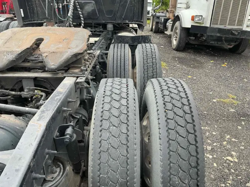 2019 INTERNATIONAL LT625