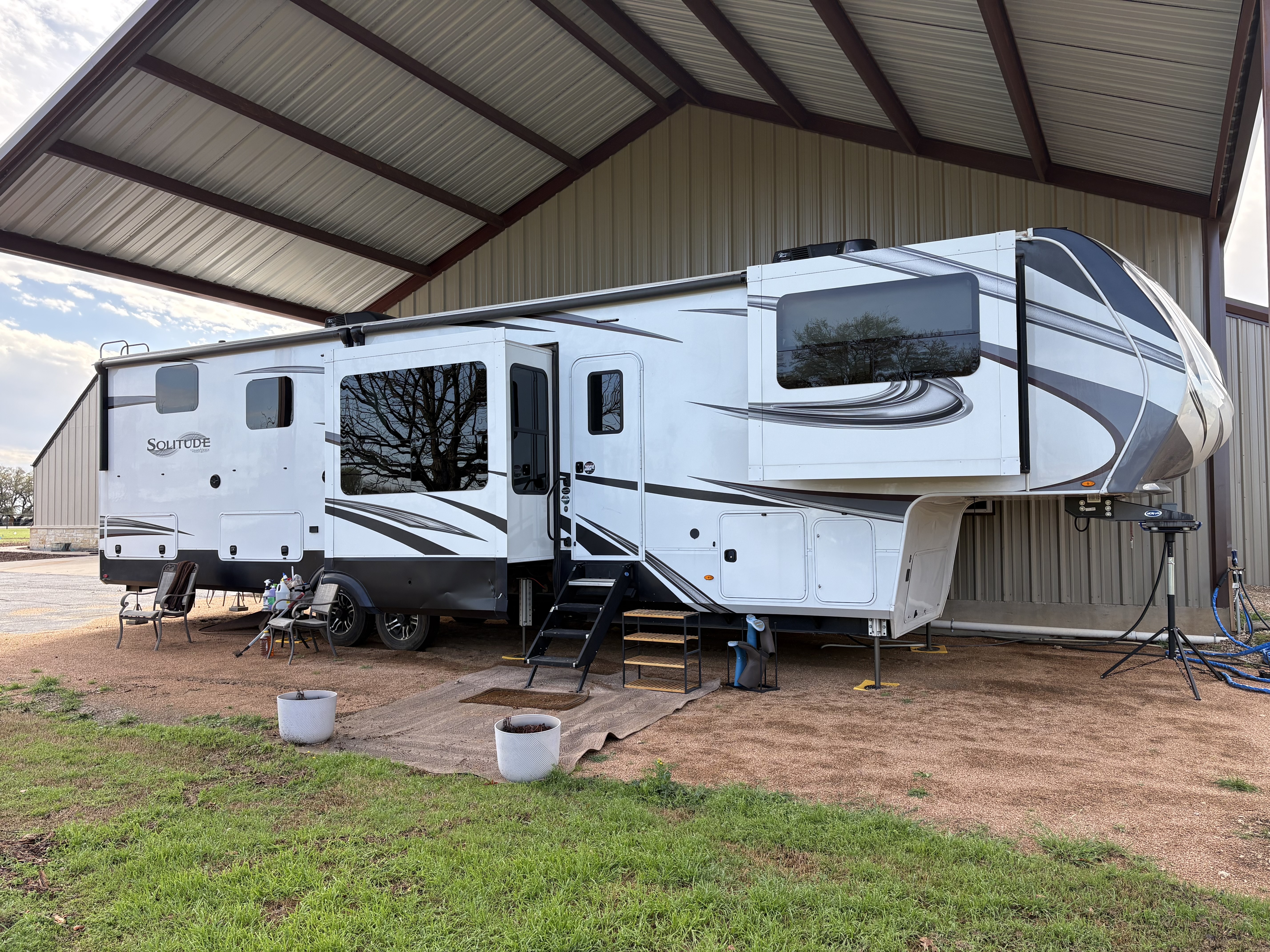 2022 Grand Design SOLITUDE 380FL RV