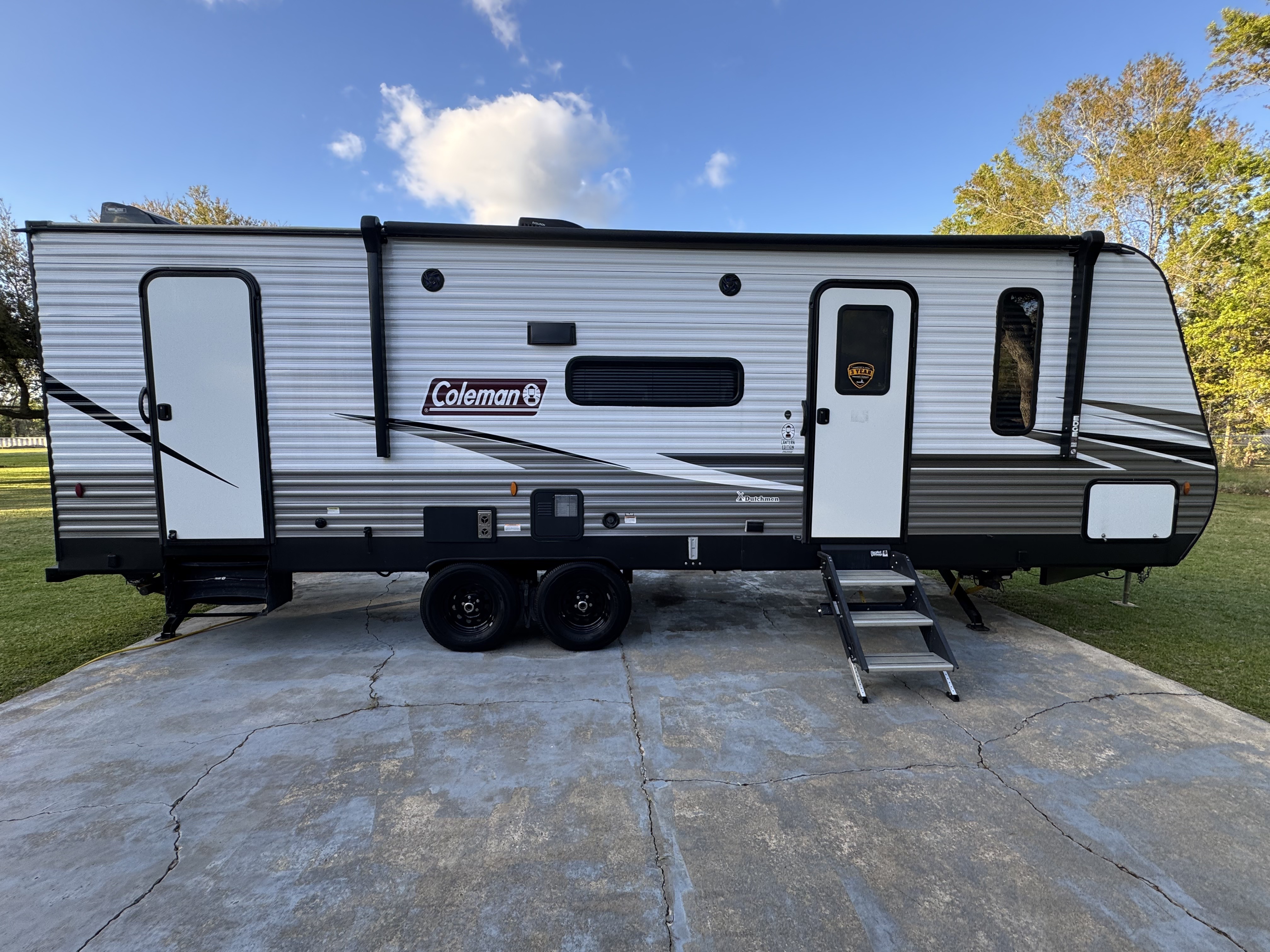 2021 Dutchmen COLEMAN LANTERN 263BH RV