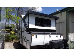 2020 FOREST RIVER ROCKWOOD PREMIER A213HW