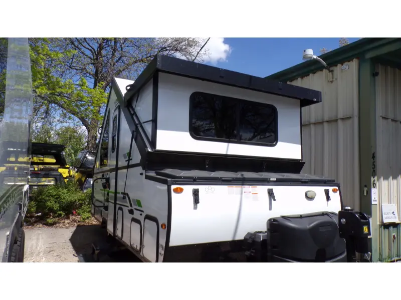 2020 FOREST RIVER ROCKWOOD PREMIER A213HW