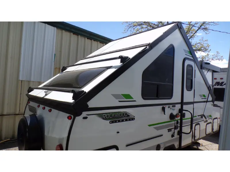 2020 FOREST RIVER ROCKWOOD PREMIER A213HW