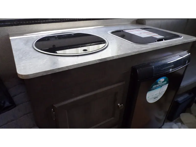 2020 FOREST RIVER ROCKWOOD PREMIER A213HW