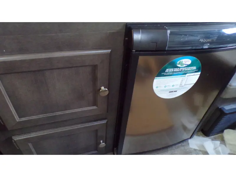 2020 FOREST RIVER ROCKWOOD PREMIER A213HW