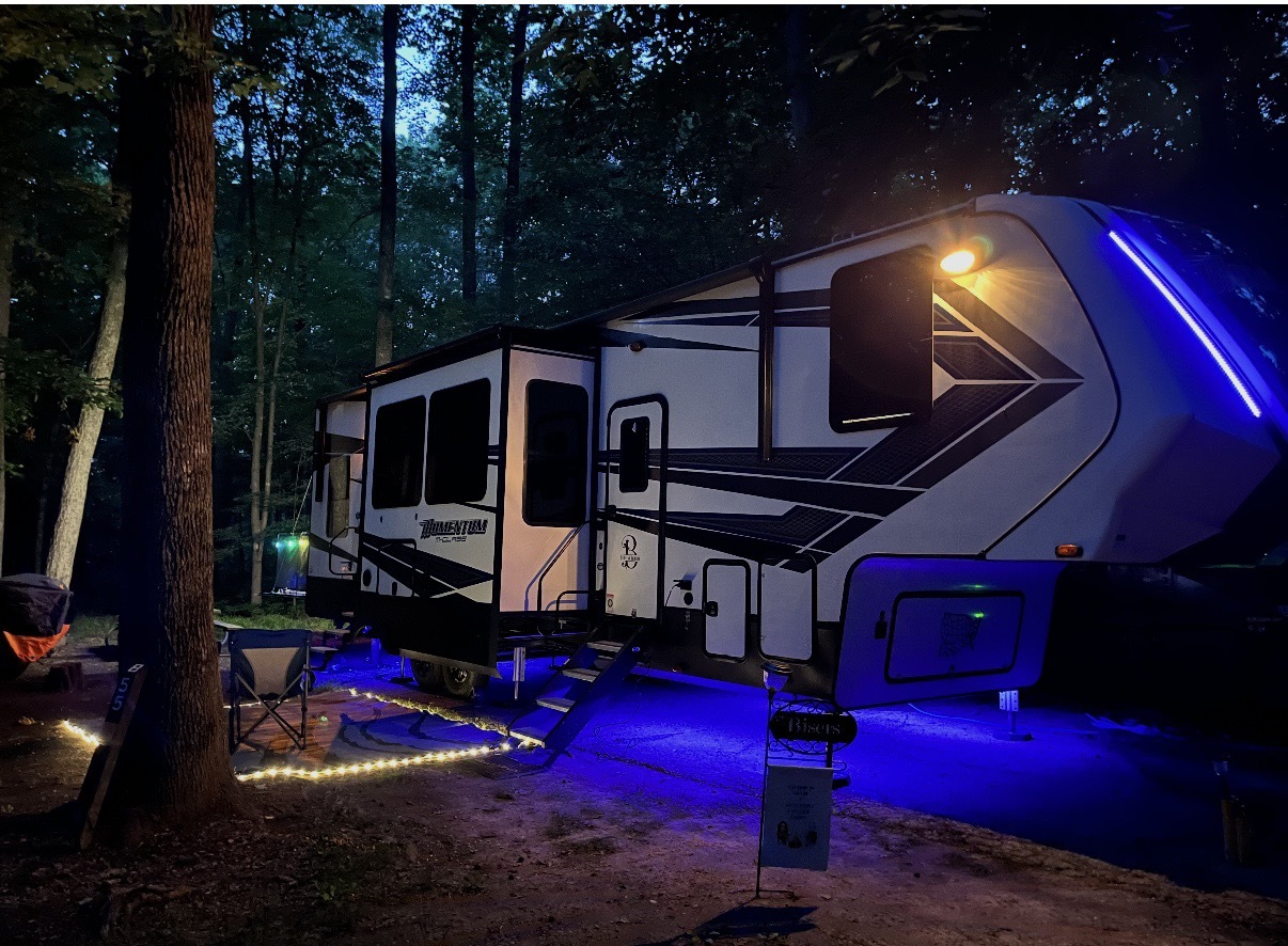 2020 Grand Design MOMENTUM M-CLASS 349M RV