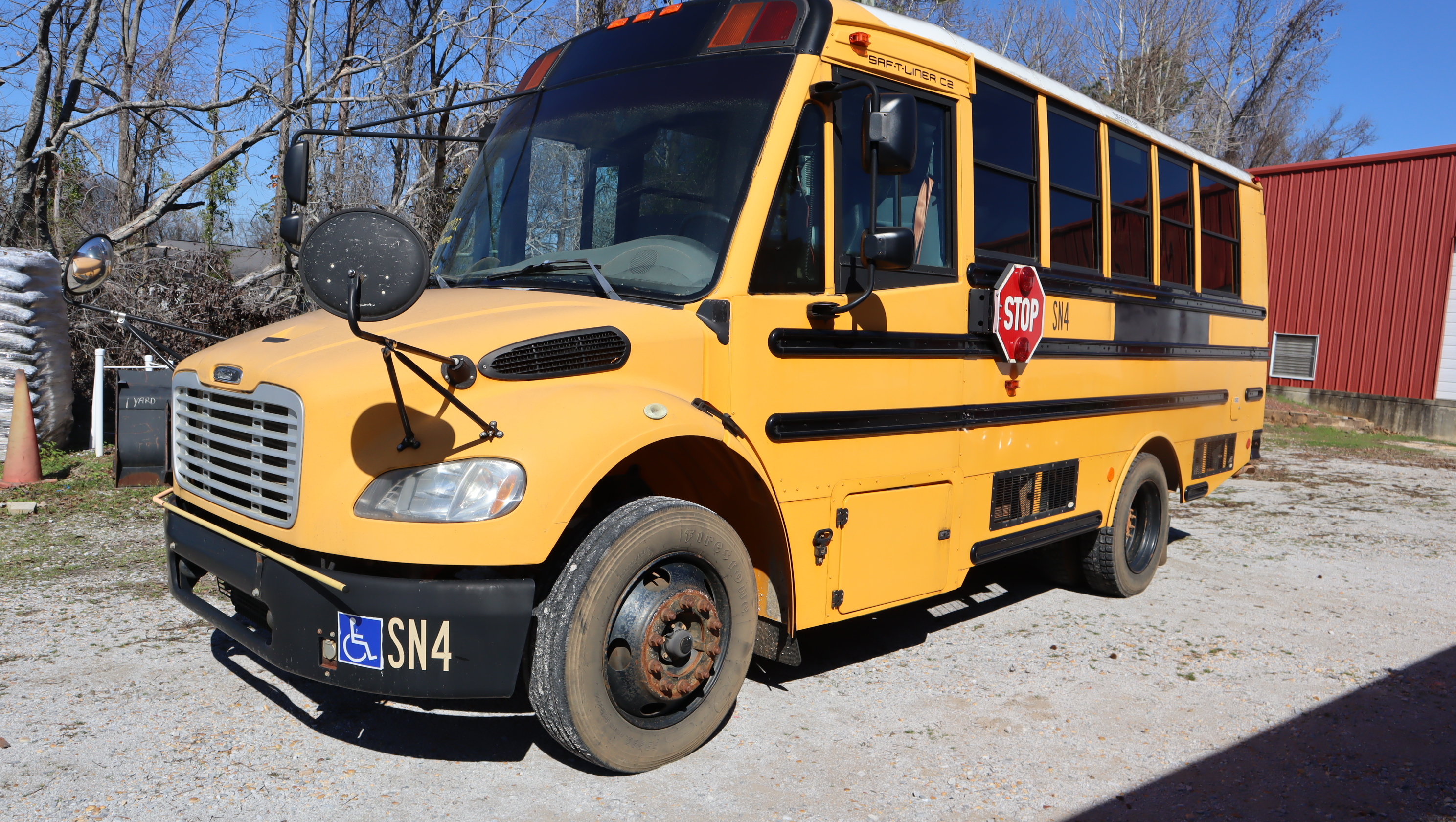2014 FREIGHTLINER 5 window schoolbus, a/c, rear Wheelchair lift in Jacksonville, FL