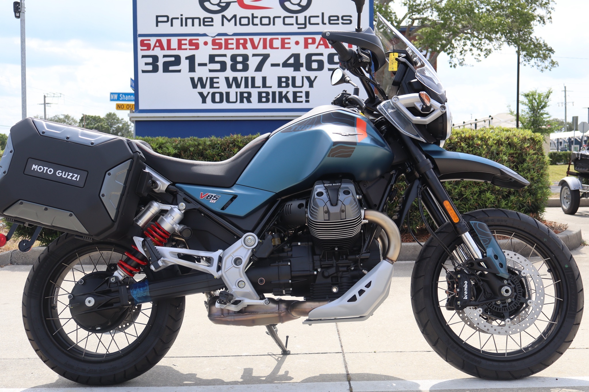 2026 Moto Guzzi V85 TT Travel TT in Melbourne, FL