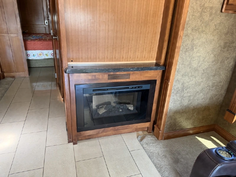 2015 TIFFIN MOTORHOMES PHAETON 40 AH