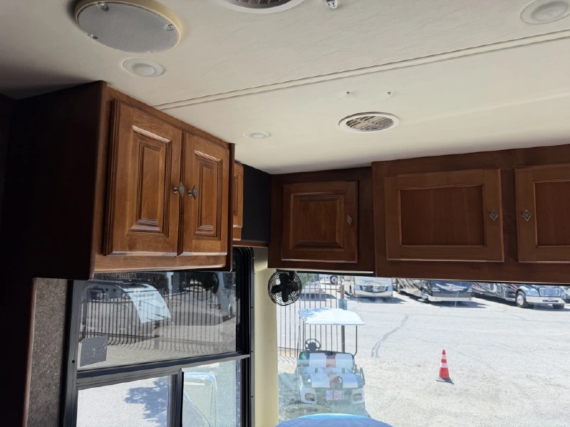 2015 TIFFIN MOTORHOMES PHAETON 40 AH