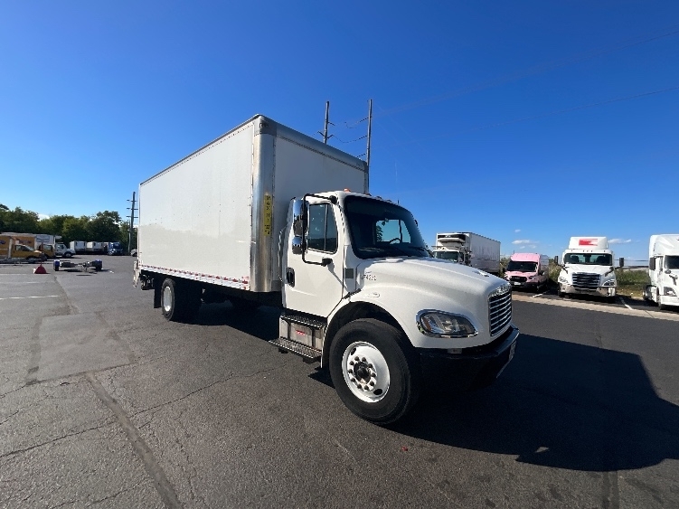 2021 FREIGHTLINER BUSINESS CLASS M2 106 in Manassas, VA