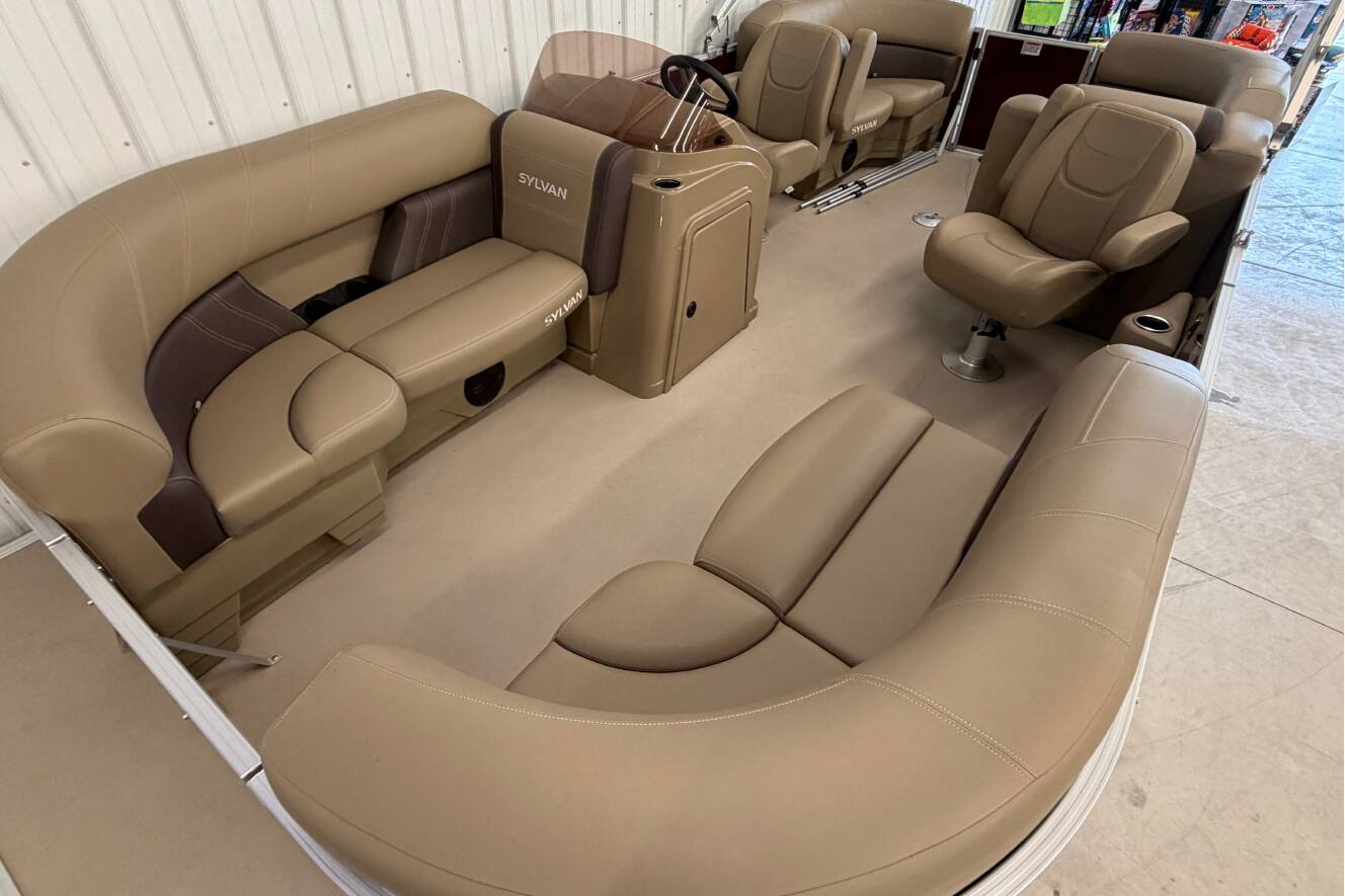 A photo of this 2025 Sylvan Mirage 820 LZ