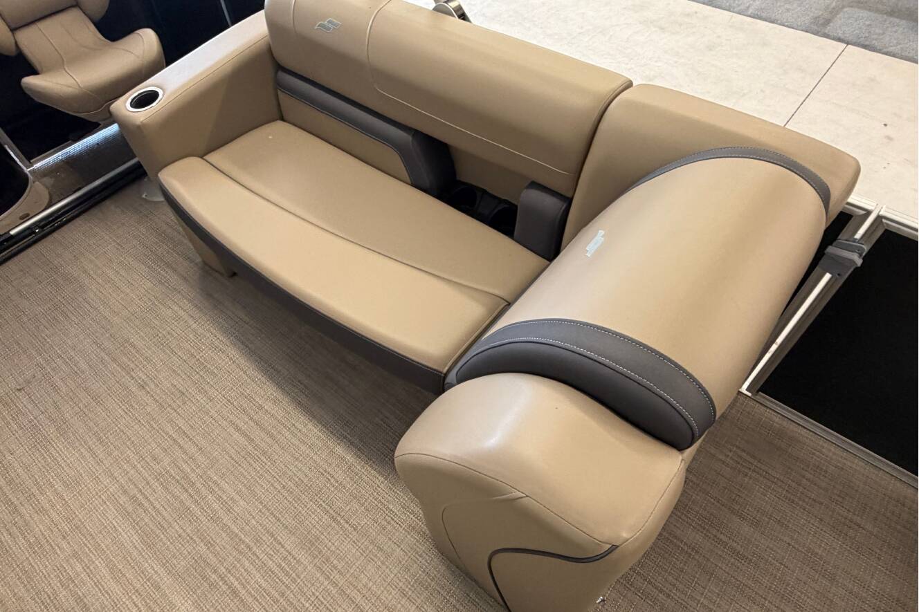 A photo of this 2025 Starcraft EX Fish 20 FD