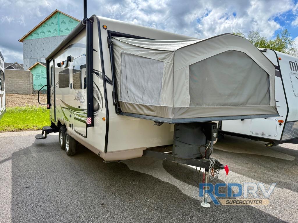 2018 Forest River Rv Flagstaff Shamrock 19 in sunbury OH