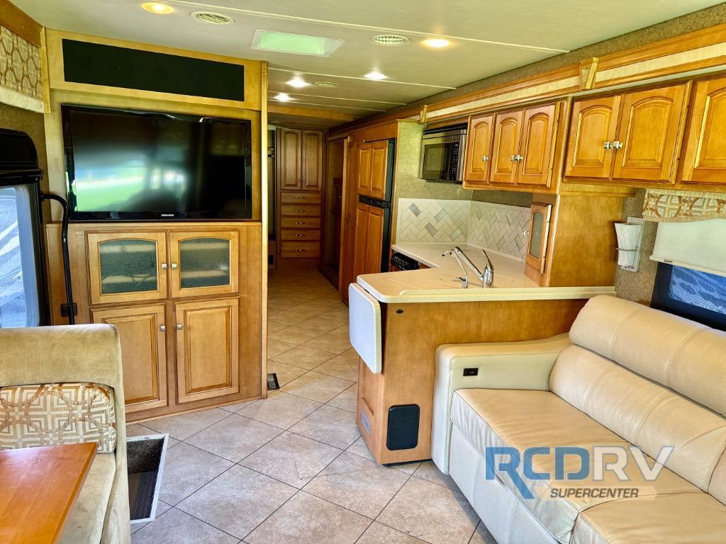 2013 Winnebago Adventurer 35P in sunbury OH