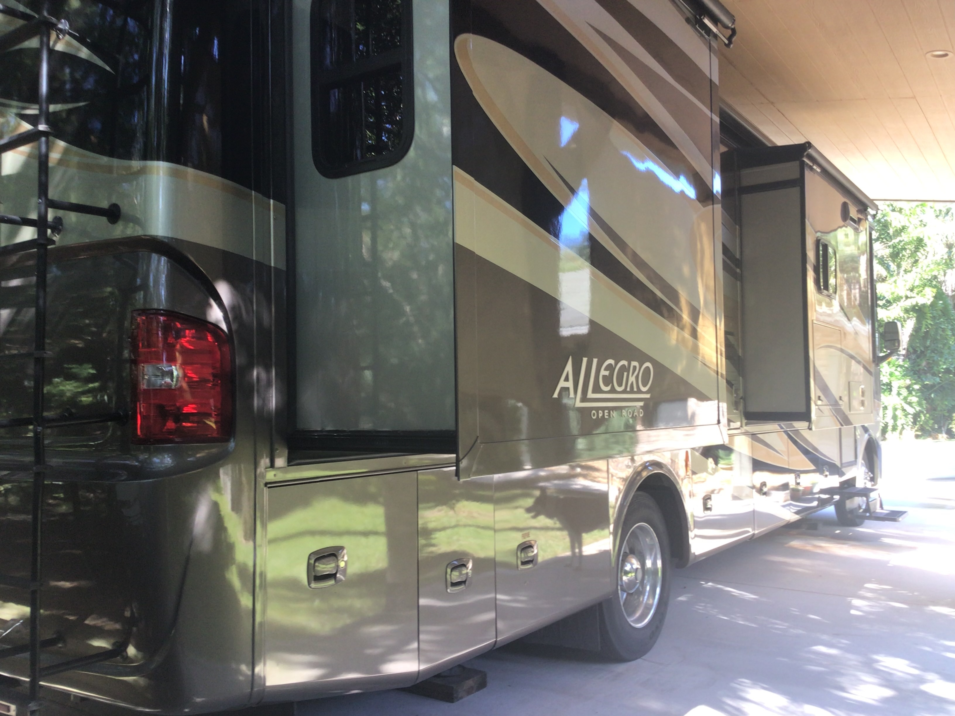 2014 Tiffin Motorhomes ALLEGRO OPEN ROAD 34TGA in melbourne FL
