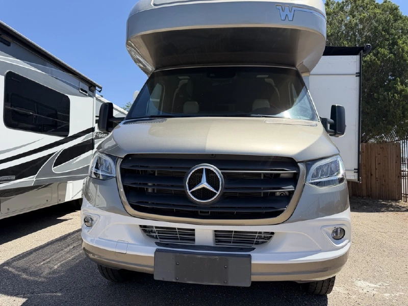 2021 WINNEBAGO NAVION 24D