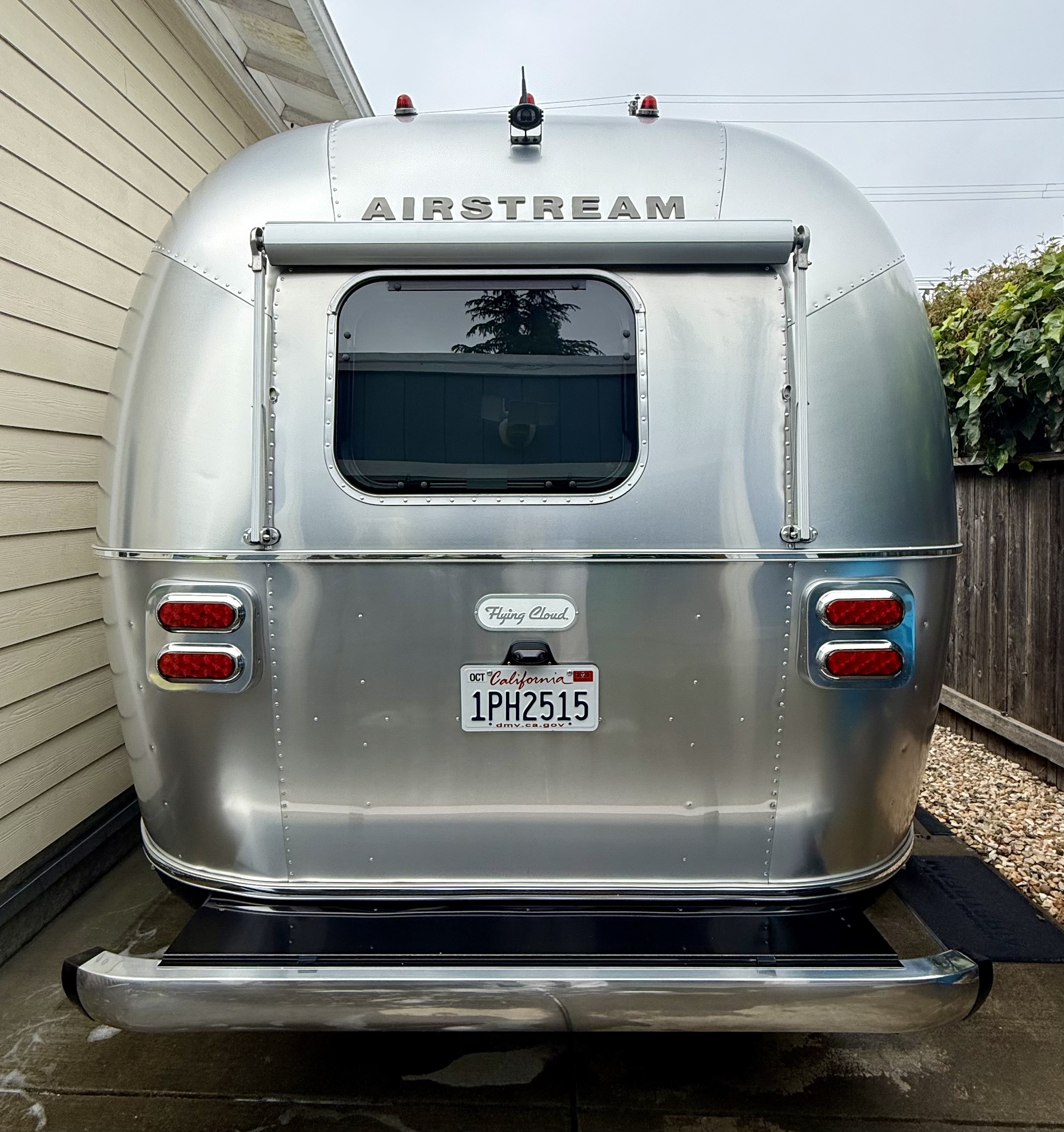 2025 Airstream FLYING CLOUD 23FB QUEEN in petaluma CA