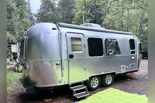 2025 Airstream FLYING CLOUD 23FB QUEEN in petaluma CA