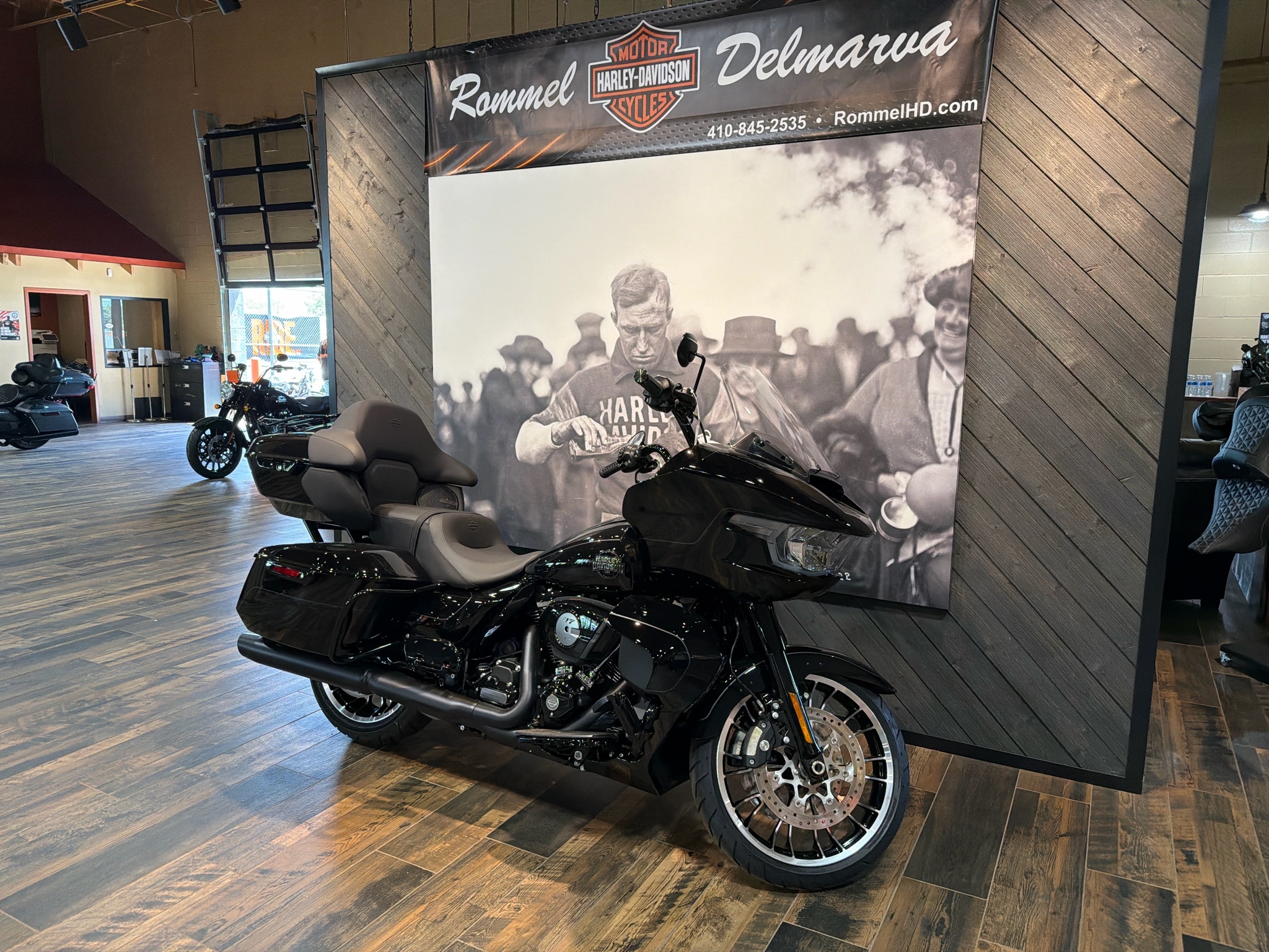 リミテッド② Black Harley-Davidson Road Glide Motorcycles For Sale in Maryland