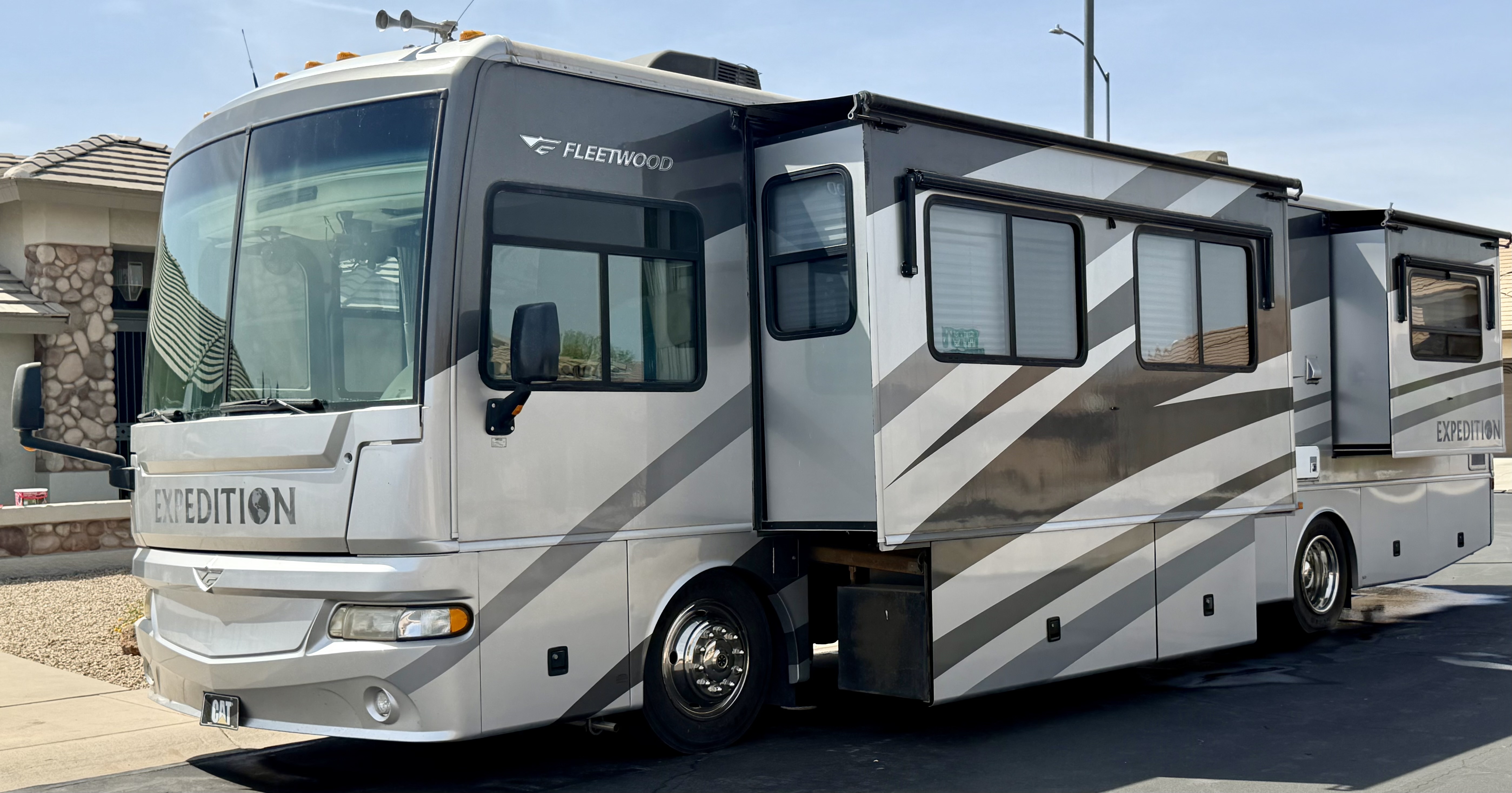 2006 Fleetwood EXPEDITION 38N RV