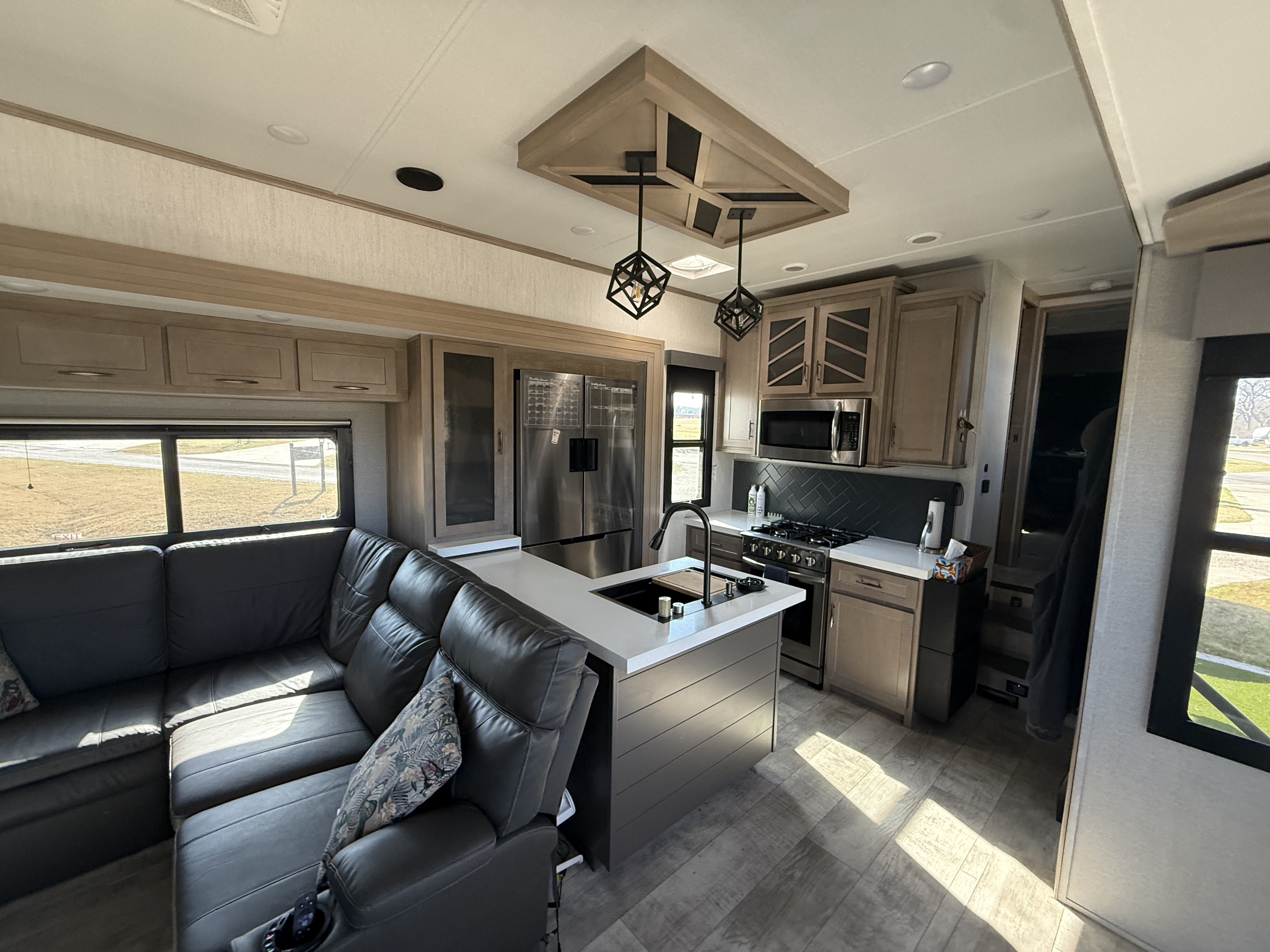 2024 Grand Design MOMENTUM 395MS in waco TX