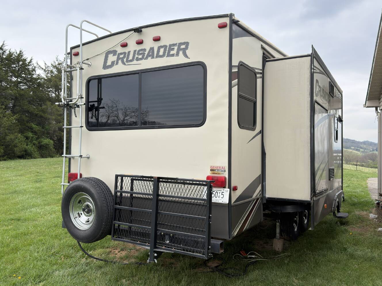 A photo of this 2016 Prime Time CRUSADER 297RSK