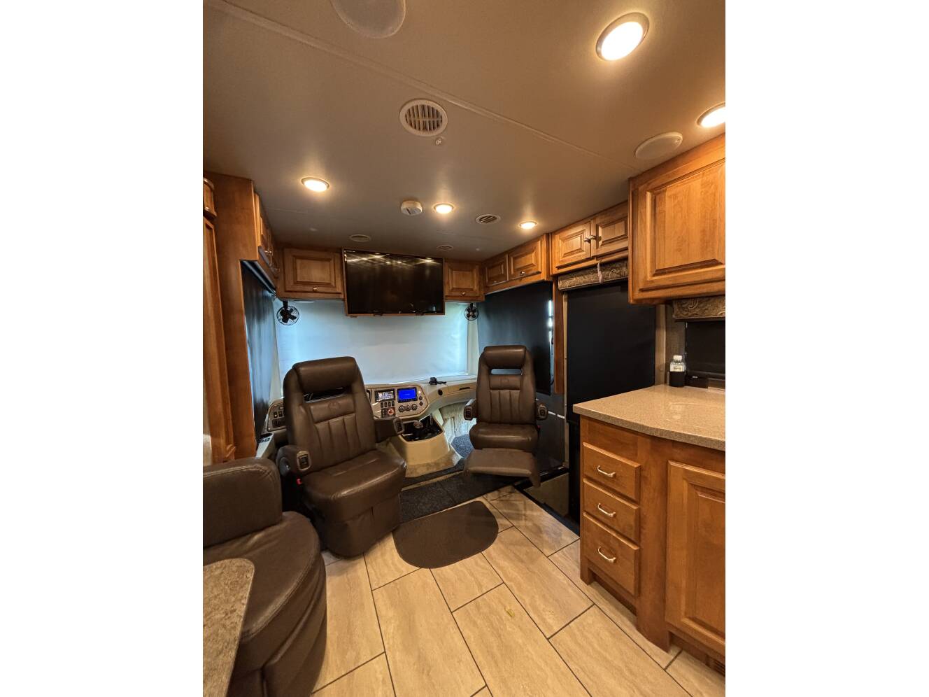 A photo of this 2017 Tiffin Motorhomes OPEN ROAD ALLEGRO 36 LA