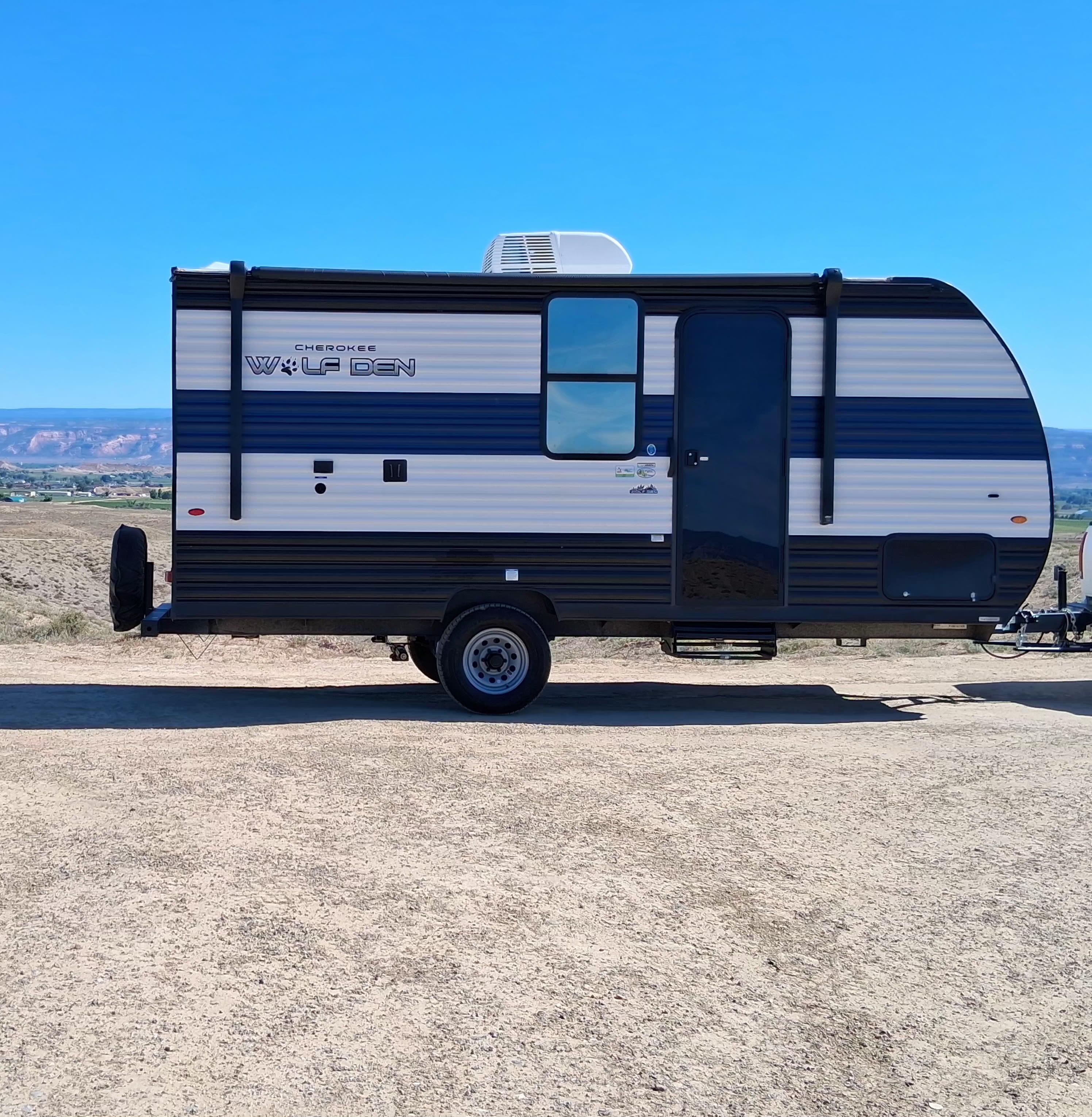 2024 Forest River CHEROKEE WOLF DEN 16EV RV