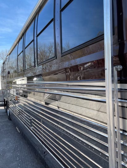 1998 Prevost MARATHON COACH 45 XL in nashville TN