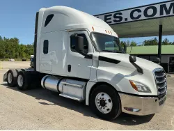 2019 FREIGHTLINER CASCADIA 126