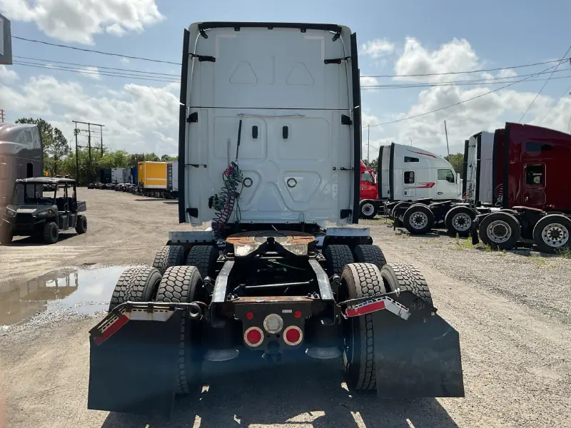 2019 FREIGHTLINER CASCADIA 126