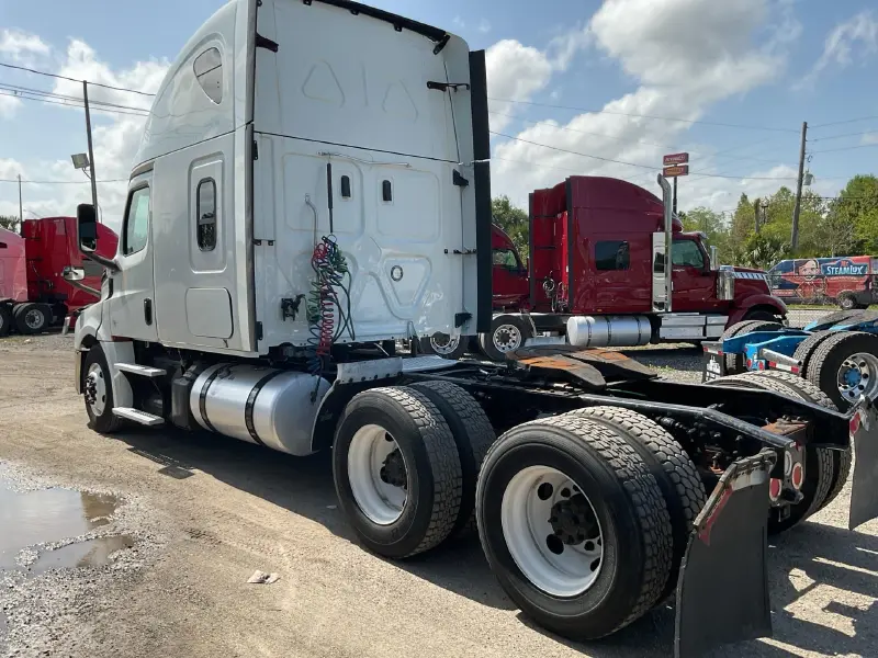 2019 FREIGHTLINER CASCADIA 126