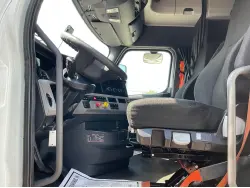 2019 FREIGHTLINER CASCADIA 126
