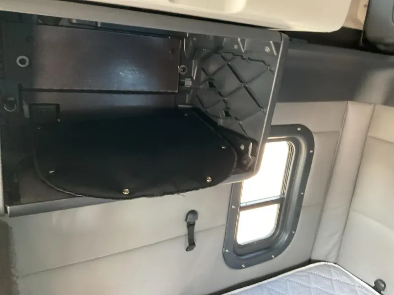 2019 FREIGHTLINER CASCADIA 126