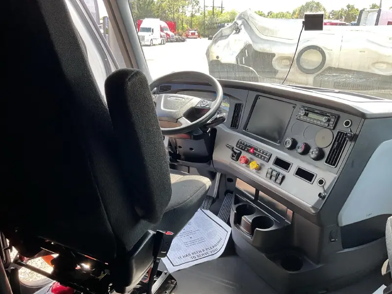 2019 FREIGHTLINER CASCADIA 126