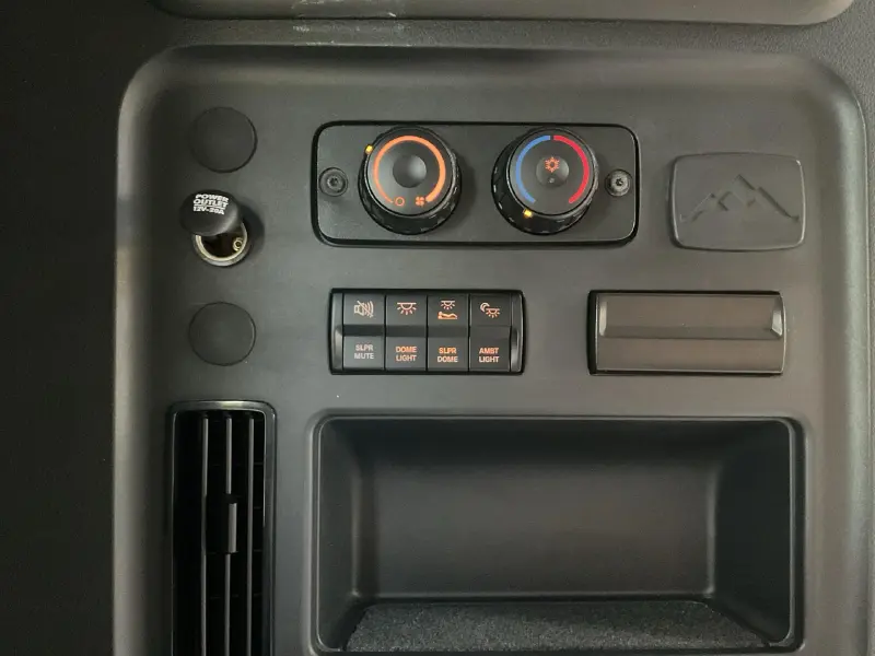2019 FREIGHTLINER CASCADIA 126