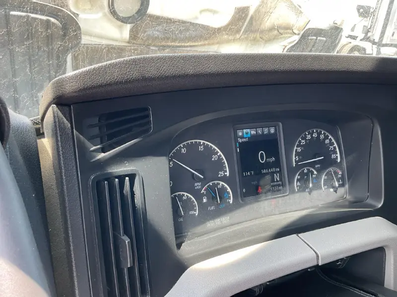 2019 FREIGHTLINER CASCADIA 126