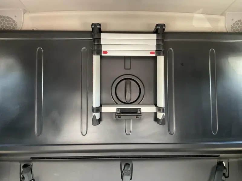 2019 FREIGHTLINER CASCADIA 126