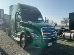 2020 FREIGHTLINER CASCADIA 126
