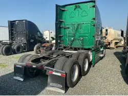 2020 FREIGHTLINER CASCADIA 126