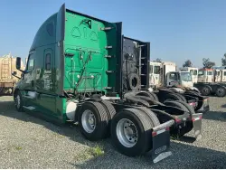 2020 FREIGHTLINER CASCADIA 126